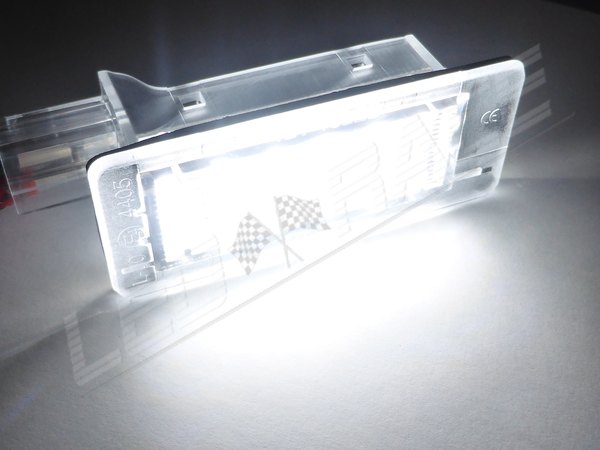 2 modules LED pour l'éclairage de la plaque Renault